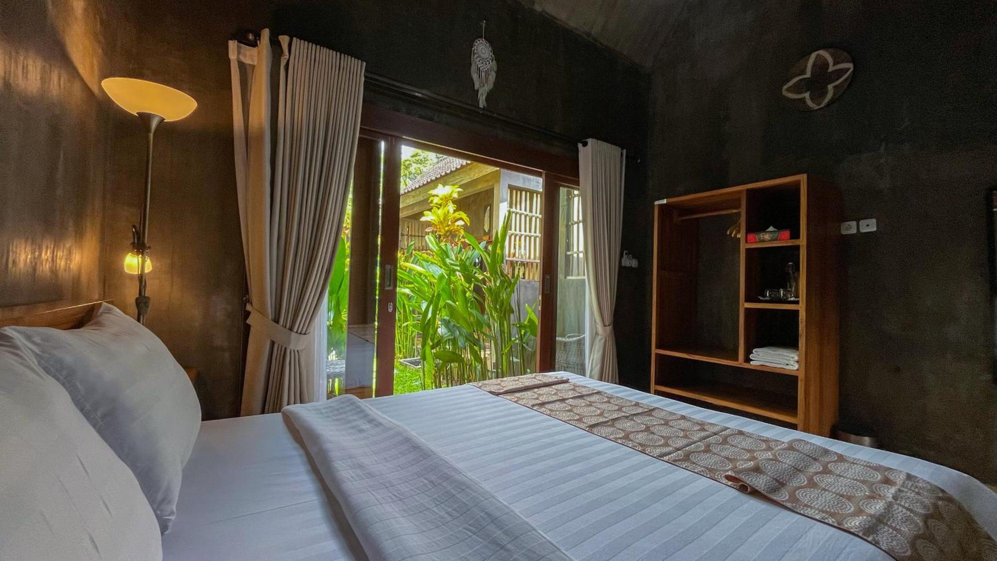 Elemento Homestay Badung Bringkit Екстер'єр фото